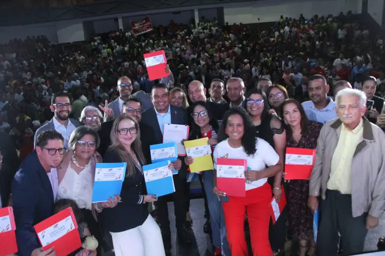 En Coro se realizó la ceremonia de proclamación del gobernador Víctor Clark Boscán, diputados y legisladores por la Oficina Regional del CNE.