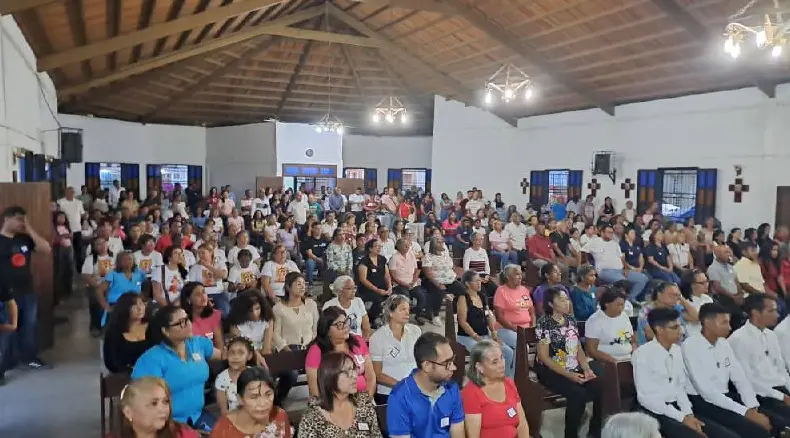 El domingo 27 de Abril del 2025, la parroquia Jesús de la Divina Misericordia de la Urbanización las Eugenias, celebró sus fiestas patronales.