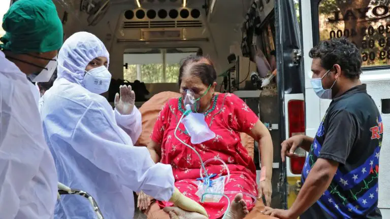 La India activa alertas hospitalarias tras un repunte de 1.000 nuevos casos de coronavirus