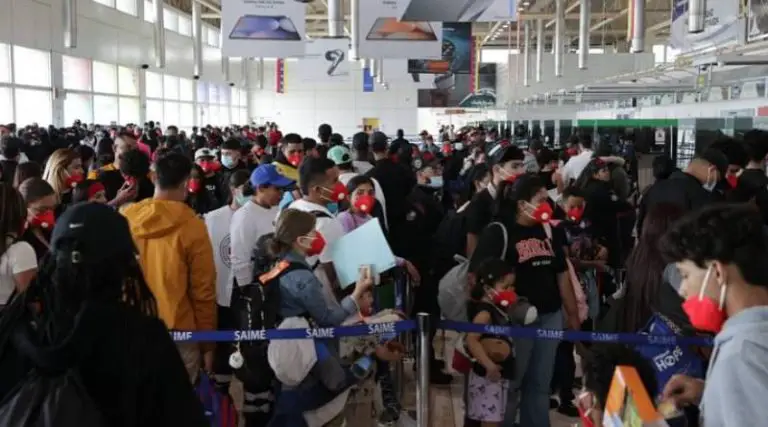 Vuelo con 315 migrantes venezolanos aterrizó hoy 8-May