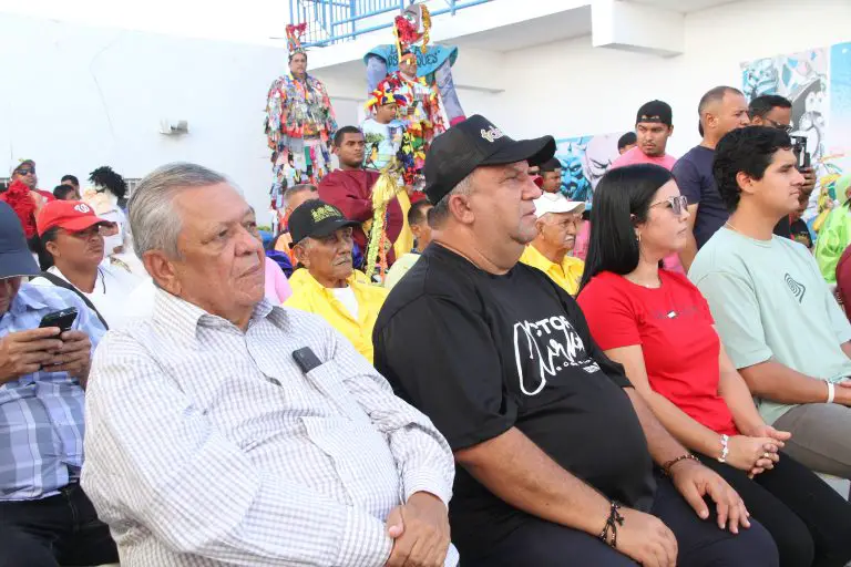 Este miércoles, el candidato del GPP, Víctor Clark, sostuvo un cálido encuentro con los Locos y Locainas de Falcón para recibir su apoyo en estás elecciones.