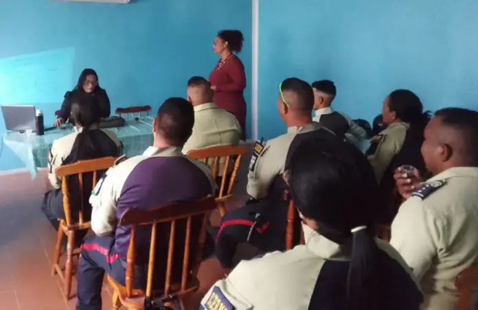 Funcionarios adscritos a Polimiranda recibieron formación en materia de protección de niños, niñas y adolescentes por parte del CMDNNA.