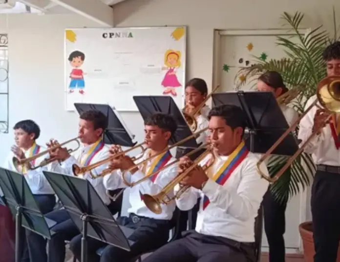 La Sede Social Francisco de Miranda de la Alcaldía del Municipio Colina, recibió Vive El Sistema Fest.