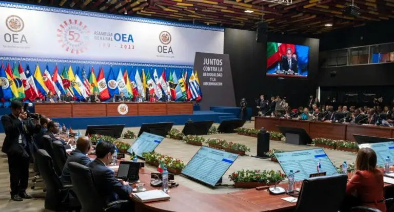 Colombia: Venezuela debe involucrarse en la solución de su propia crisis