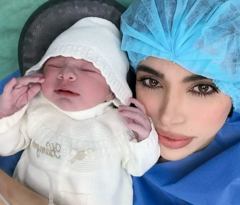 Surthycooks muestra a su tercer hijo (+FOTOS)