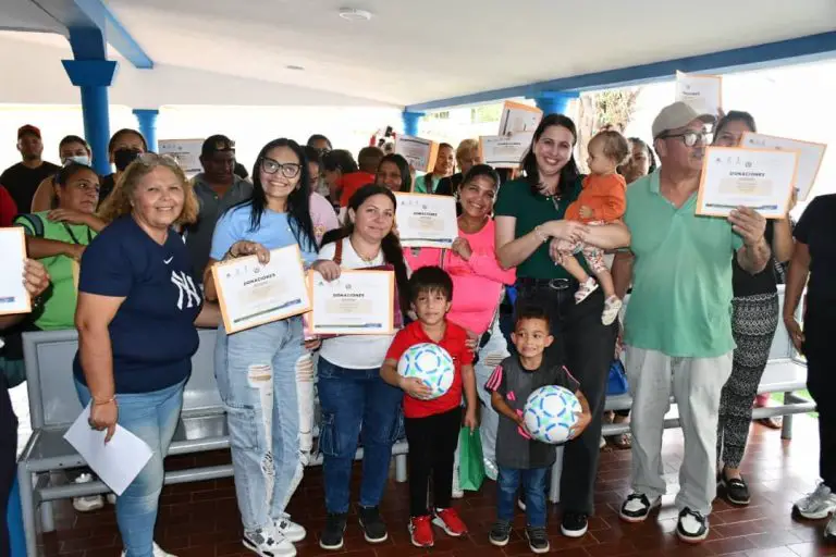 En Carirubana se fortalece el programa La Mano de Dios