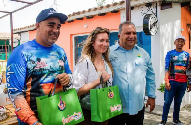 CORFALTUR junto a la Secretaría de Turismo, Mintur, Inatur y Corpotulipa realizaron recorrido por el Centro Histórico con Touroperadores.