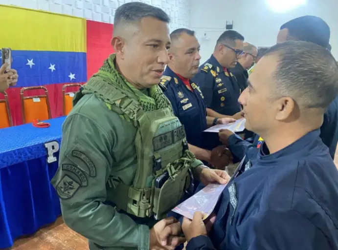 El Comisario Mayor Guillermo Parra Pulido visitó el estado Falcón para reconocer al personal destacado en los Cuadrantes de Paz.