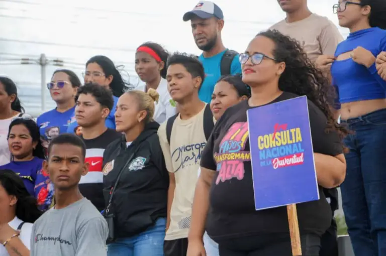 Juventud falconiana se prepara con alegría hacia la primera consulta del 27J