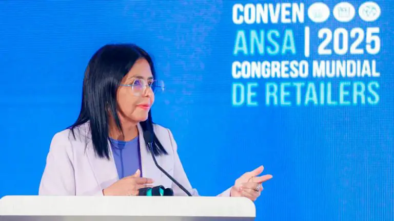 Delcy Rodríguez insta a vencer las mafias del dólar paralelo (+DETALLES)