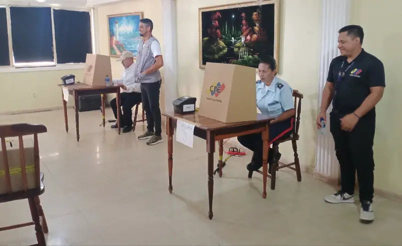 En un proceso inédito, la caja de ahorro de Polifalcón escoge a sus nuevos miembros en una elección automatizada respaldada por el CNE.