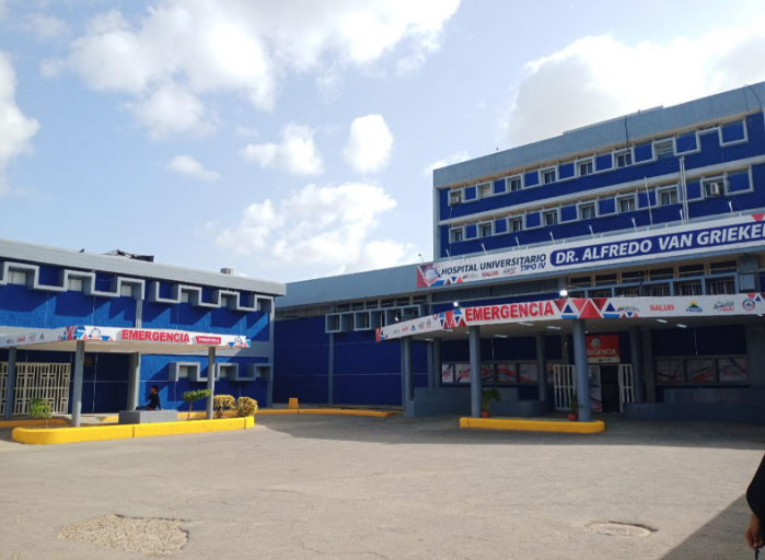 El gobernador Victor Clark  ha hecho entrega de la tan ansiada sala de espera ubicada en el área de urgencias del hospital de Coro.