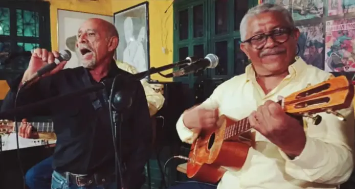 En el corazón de la ciudad, el Garúa se convirtió en el epicentro de una explosión artística, rindiendo un homenaje sin igual.