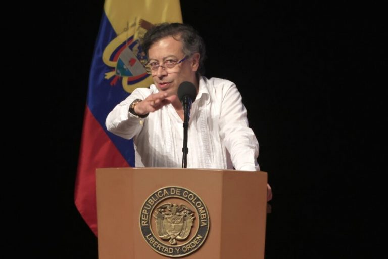 Abren investigación a Gustavo Petro por presunta adicción a drogas