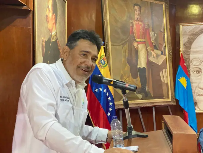 La comisión permanente de trabajo de servicios públicos e infraestructura del Clef se instaló este viernes.