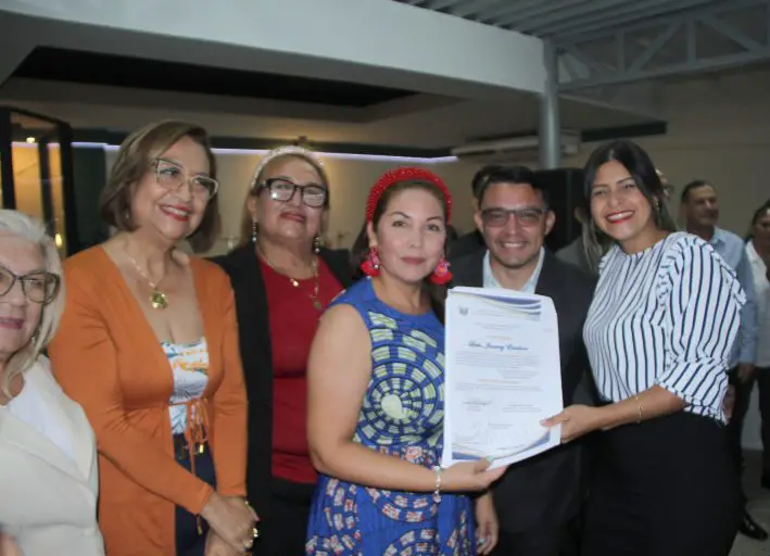 A propósito del Día Nacional del Periodista, la Cámara Municipal de Miranda entregó este viernes el Premio Municipal de Periodismo.