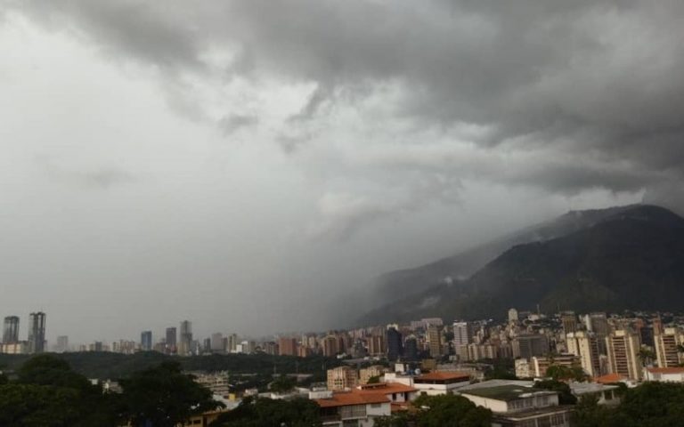 Onda Tropical 10 traerá lluvias con descargas eléctricas este 28-Jun