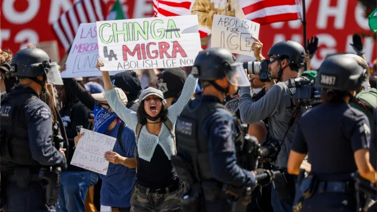 Estadounidenses se alejan de Trump por políticas antimigratorias