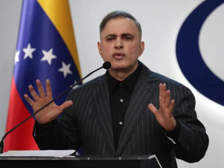 Fiscal Saab: detenidas 50 personas por venta ilegal de dólares