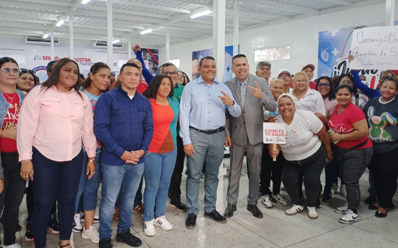 El gobernador Victor Clark ha hecho entrega de la tan ansiada sala de espera ubicada en el área de urgencias del hospital de Coro.