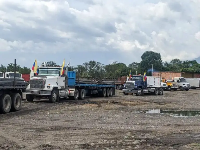 Complejo Siderúrgico Nacional exporta cabillas hacia Colombia