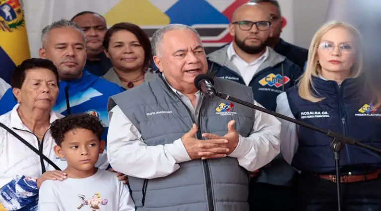 Elvis Amoroso: Resultados preliminares se darán «en el transcurso de la noche»