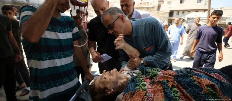 Israel bombardea la única iglesia católica de Gaza