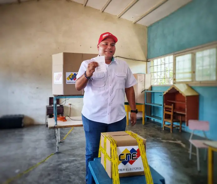 Jorge Luis Díaz en el municipio Falcón hay una fiesta electoral