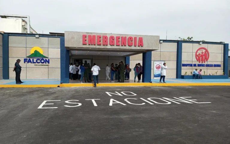 Punta Cardón | Limpiaba el tanque de agua y el techo se cayó