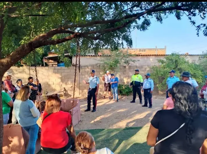 Polifalcón participa en asamblea de ciudadanos en Alí Primera en Los Taques
