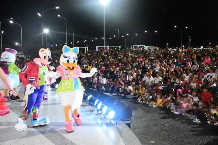 Una sinfonía de colores disfrutaron niños de Carirubana