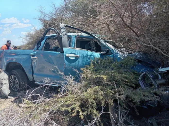 El Sistema Nacional de Gestión de Riesgos informó que una mujer perdió la vida en un volcamiento ocurrido en la carretera Coro-Punto Fijo.