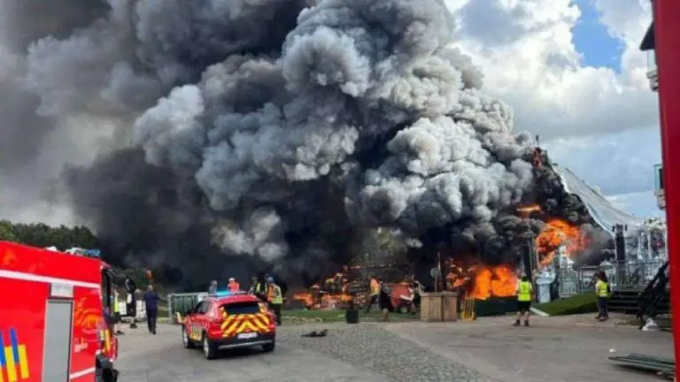Devastador incendio consume escenario principal del Tomorrowland Bélgica