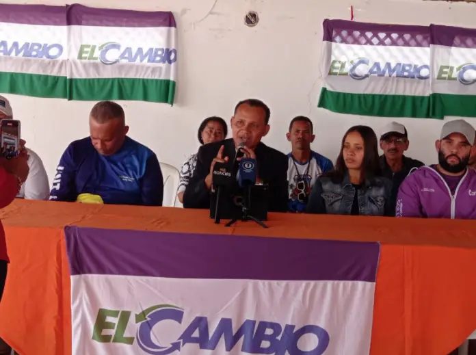 Rafael Soto hizo público su anuncio de candidatura unitaria a la alcaldía del municipio Colina respaldado por 17 partidos opositores.