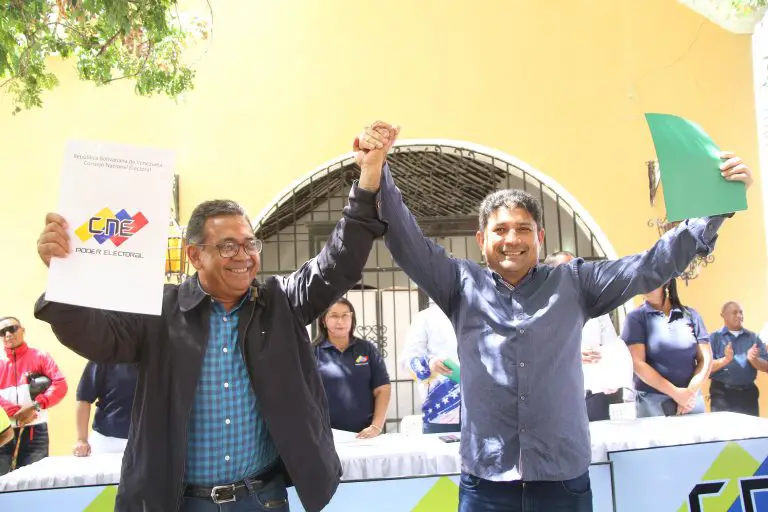 Principal: Oscar Lázaro Suplente: