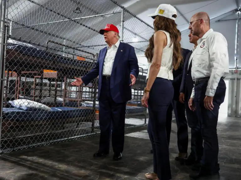 EE. UU. evalúa construir cinco nuevos centros de detención para migrantes