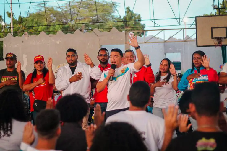 Juramentan Comando de Campaña Juvenil Ven 25+ en Miranda