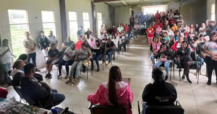 Las 21 comunas del municipio Federación realizaron un primer encuentro político comunal con el candidato a la alcaldía Jean Carlos Salero.