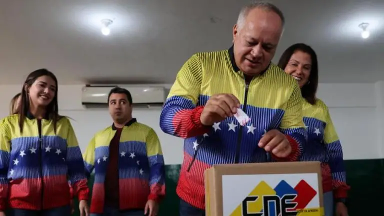 Diosdado Cabello: la votación es rápida y el país está en absoluta calma