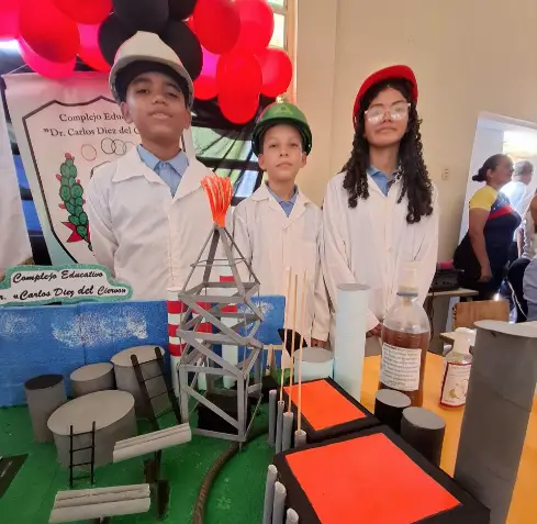 Con la participación de más de 500 estudiantes se efectuó la feria de escuelas técnicas productivas en el municipio Falcón.