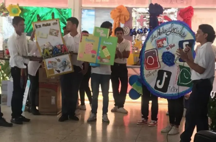 La vibrante energía de los estudiantes del Liceo Inces Falcón protagonizaron la Feria Educativa Inces 2025, como parte del cierre pedagógico.