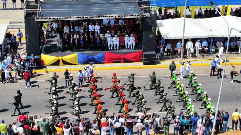 Falcón conmemoró el Día de la Independencia con extraordinario desfile