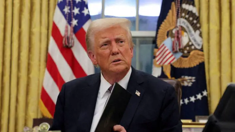 Trump promete imponer aranceles del 100 % a Rusia si no hay un acuerdo de paz