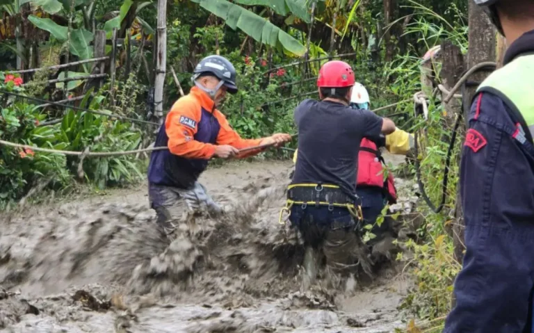 Conforman equipo de trabajo por lluvias en Venezuela