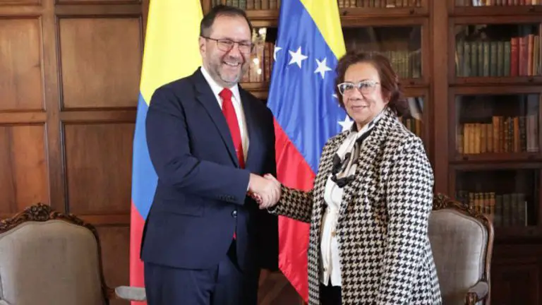 Venezuela reitera a Colombia la necesidad de «potenciar» una zona económica binacional