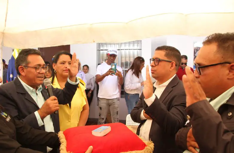 Este jueves 31 de julio, la Cámara Municipal de Miranda sesionó para instalar y juramentar a los ediles electos el pasado 27 de julio.