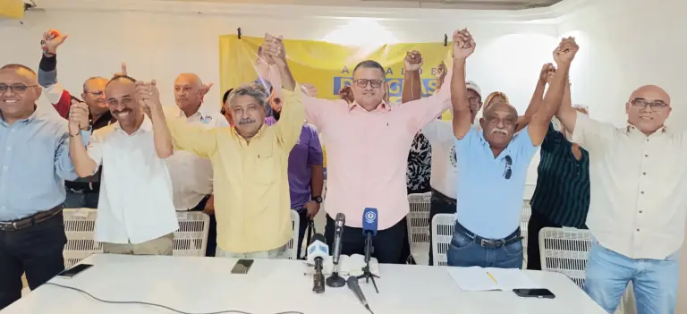 Oposición mirandina dio a conocer a sus candidatos a la Cámara Municipal
