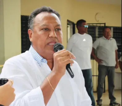 Este martes, el alcalde reelecto en el municipio Silva, Osnael Arnías recibió las credenciales para ejercer su cargo.