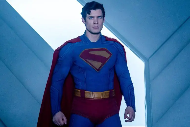 «Superman» despega con fuerza: recauda $122 millones en su estreno