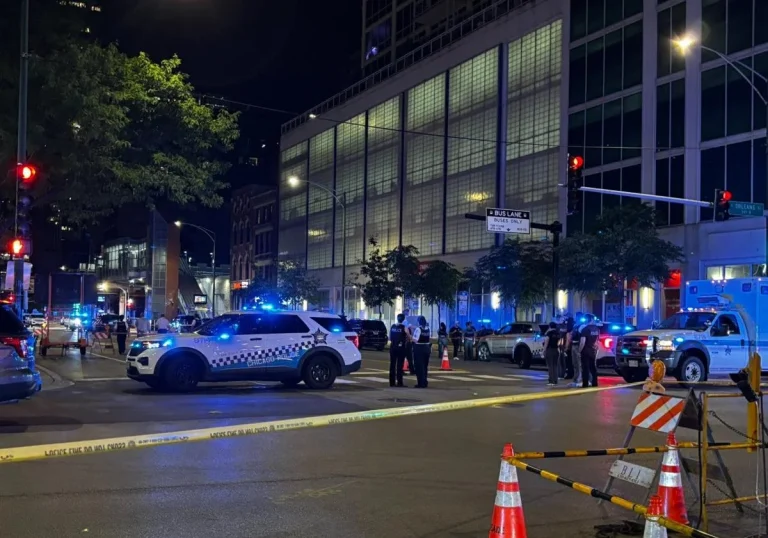 Tiroteo en Chicago deja 4 muertos y 14 heridos en un restaurante